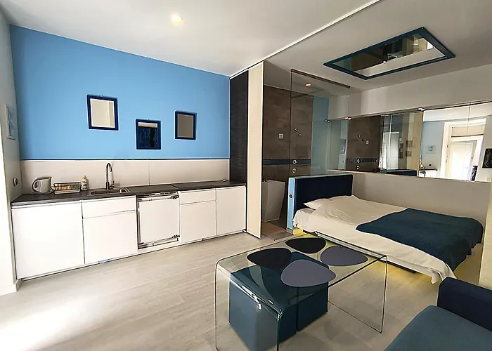 Mirror Apartments